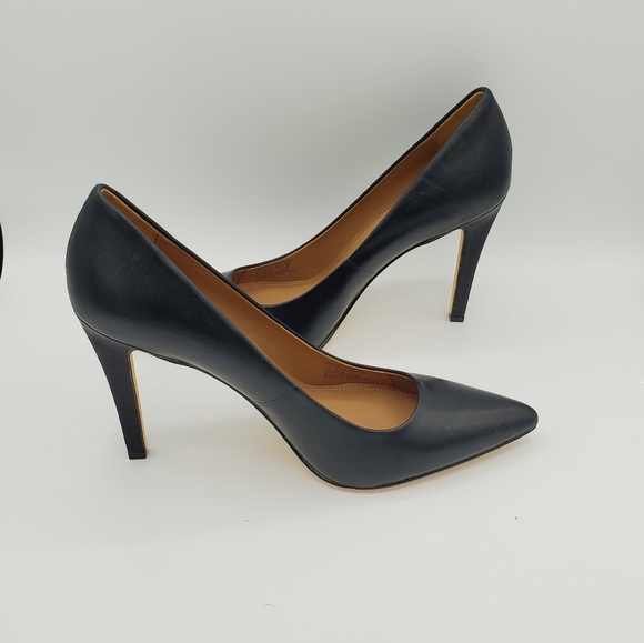 Calvin Klein Brady pumps, Black, NIB - Picture 3 of 8